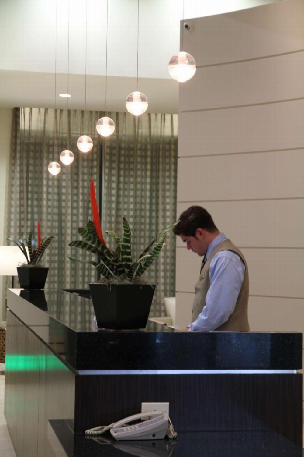 Embassy Suites By Hilton Ontario Airport Image 19