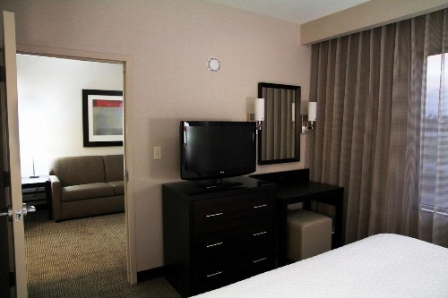 Embassy Suites By Hilton Ontario Airport image 3
